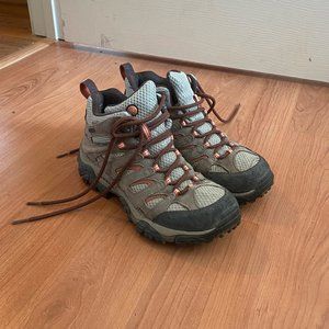 women's merrell moab hiking boots 7.5